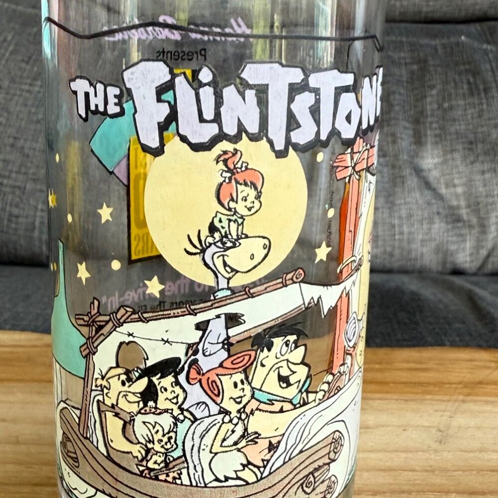 Hanna Barbera 1991 The Flintstones, the first 30 years glass from Hardees